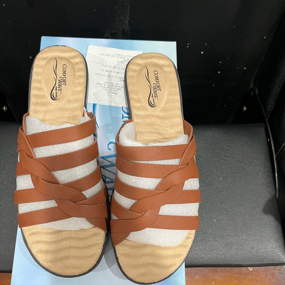 Comfort Plus by Predictions Brown Sandals with Strappy Design
